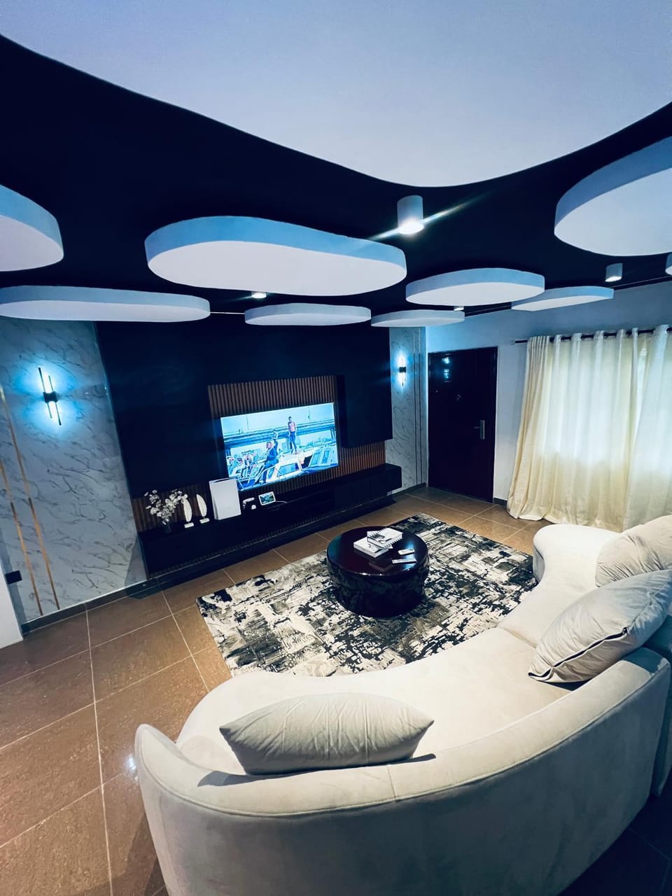 TV and multimedia, Living room, Seating area