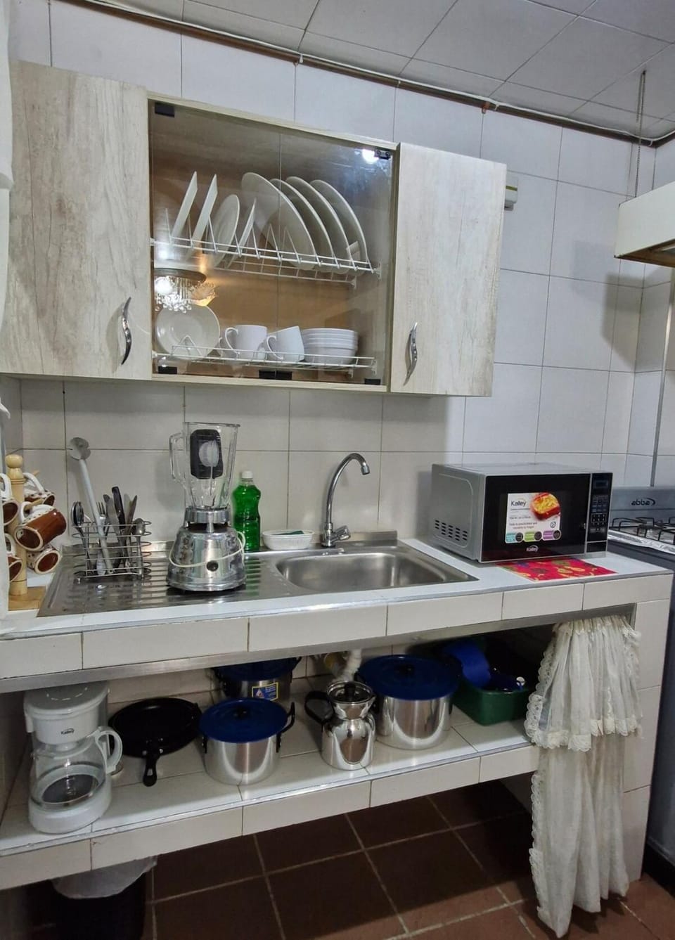 Kitchen or kitchenette