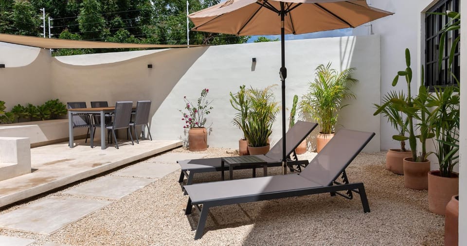 Garden, Swimming pool