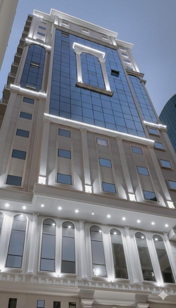 Property building, Day