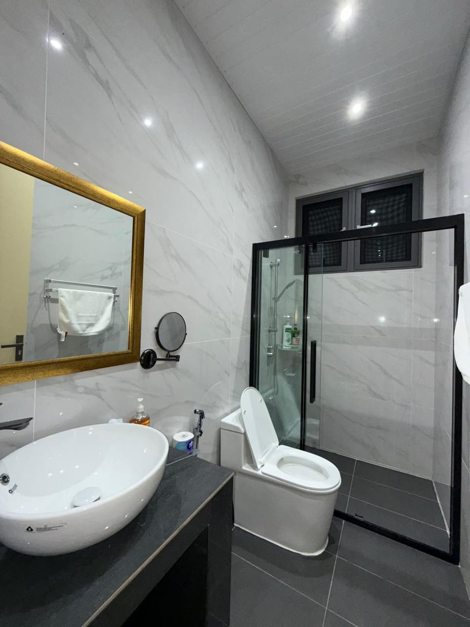 Shower, Bathroom