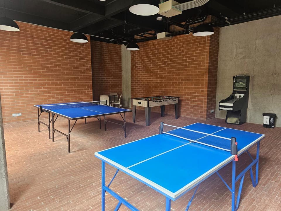 Game Room, Table tennis, Table tennis