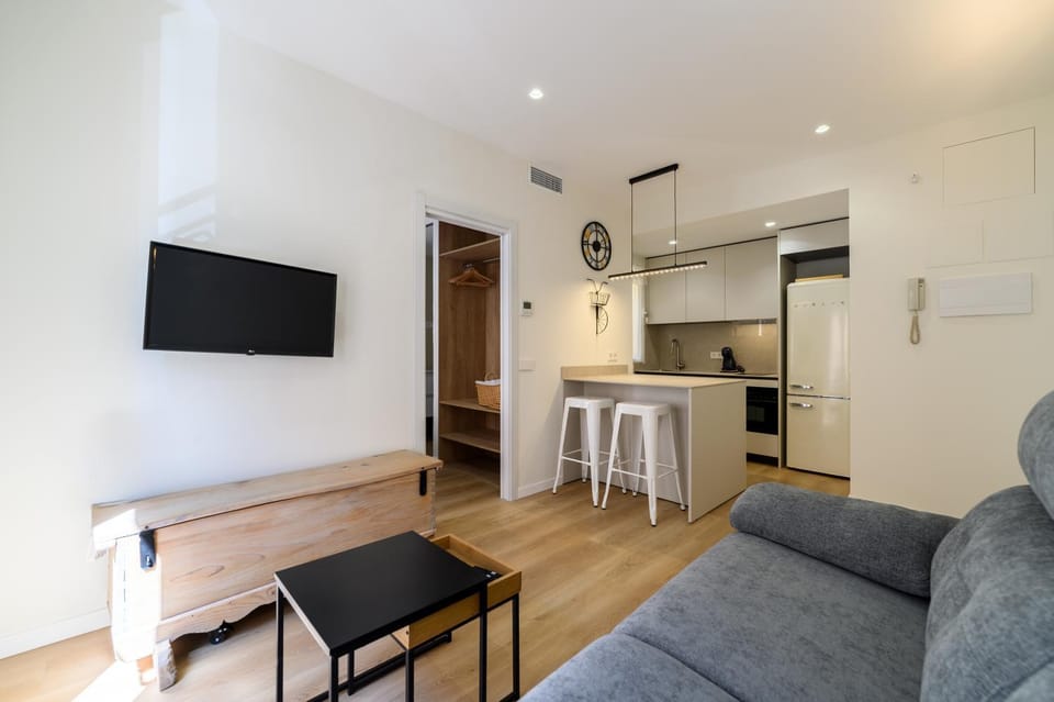 Communal lounge/ TV room, TV and multimedia, Kitchen or kitchenette, Living room, Dining area