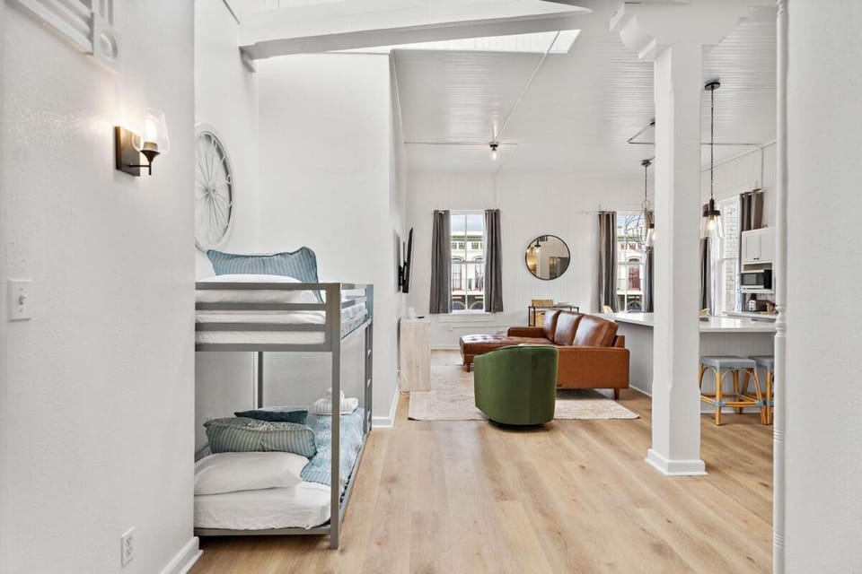 Historic Downtown Galveston Loft with Balcony House in Texas City