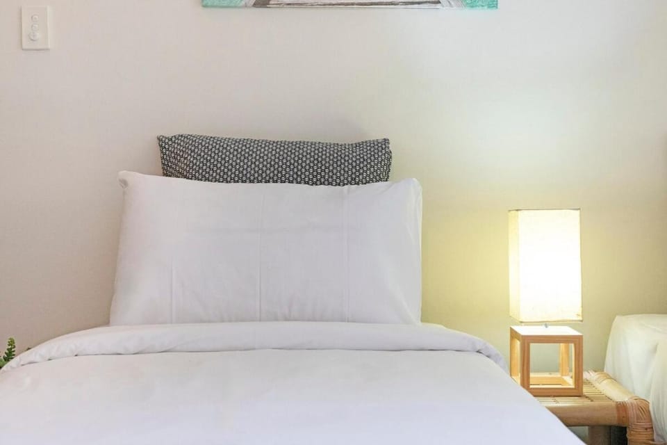 Zen City-Venture with Balcony Dining - Cozy - CBD Apartment in Darwin