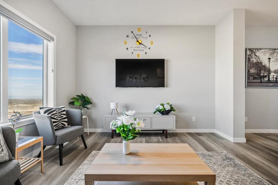 Communal lounge/ TV room, Living room, Evening entertainment
