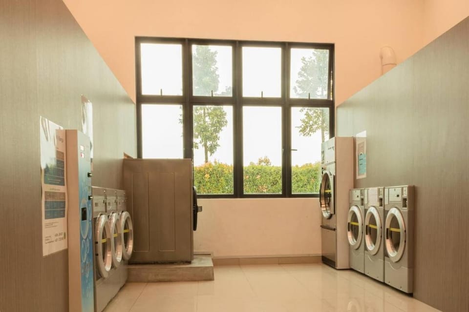 Starry x 3 Bedrooms l High Floor l Pool View l Netflix Apartment in Johor