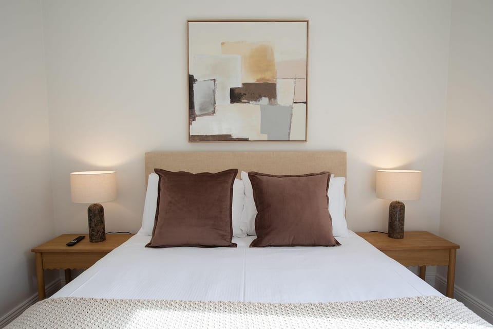 The Crown, Four Surry Hills Apartment in Surry Hills
