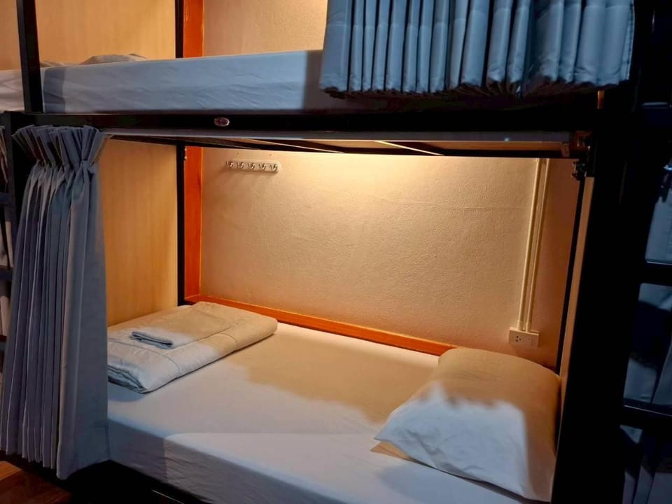 bunk bed