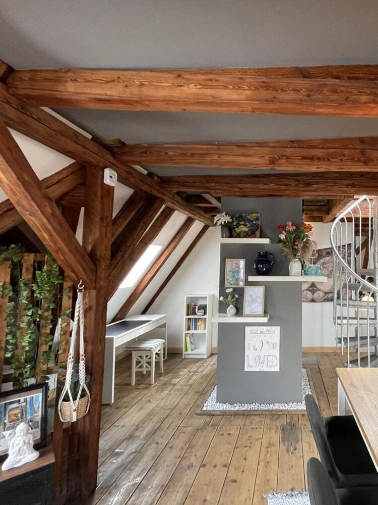 Kitchen or kitchenette, Living room, Seating area