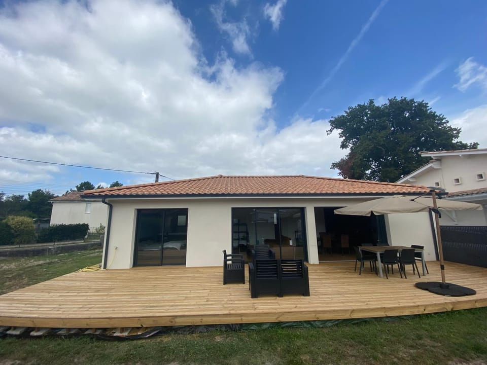 Patio, BBQ facilities, Garden, View (from property/room), Garden view, Meals