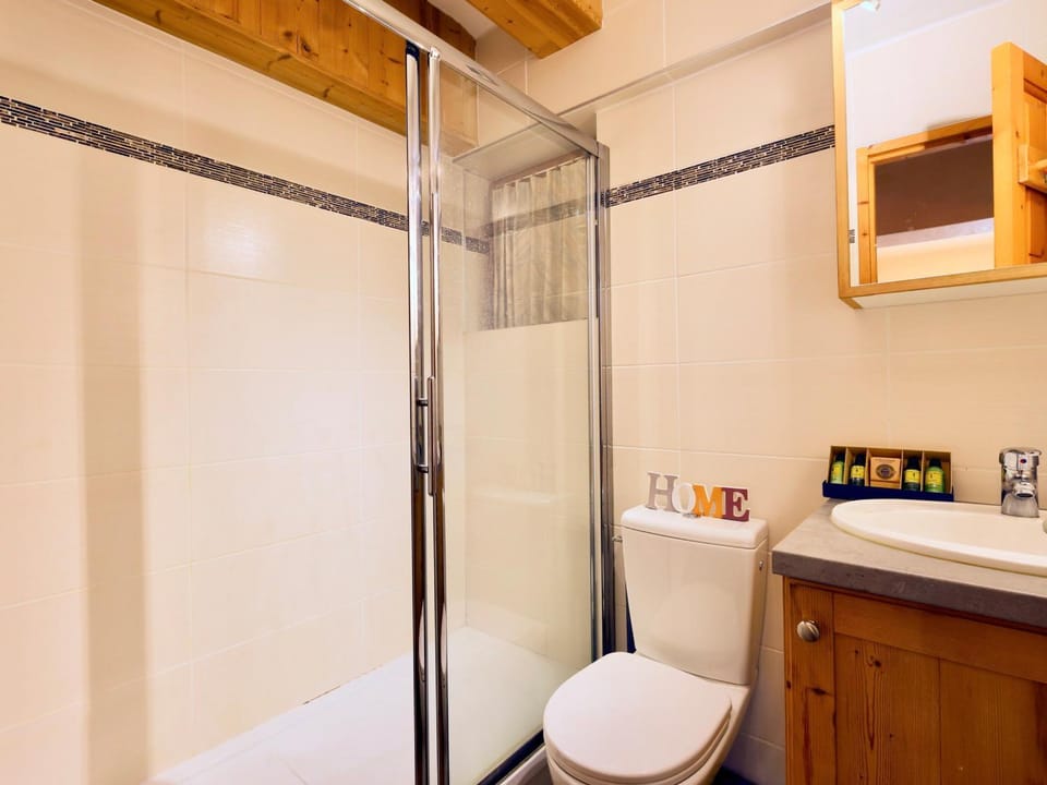 Courchevel 1850, 2 Pièces Idéal pour 4, Wi-Fi et Balcon - FR-1-575-242 Apartment in Saint-Bon-Tarentaise