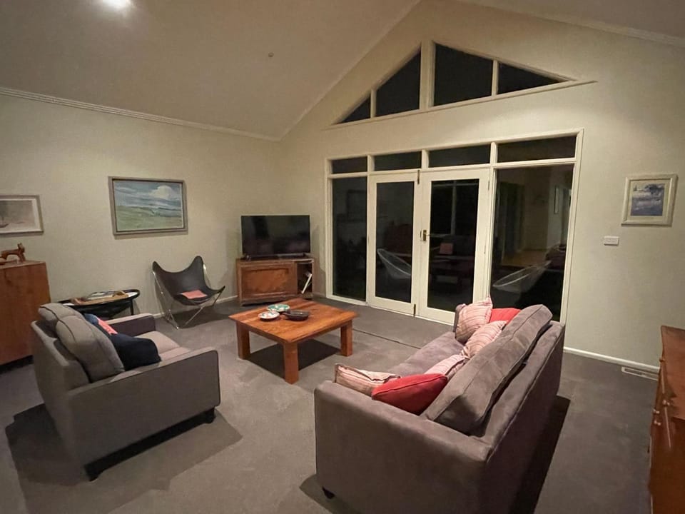 Living room, Decorative detail