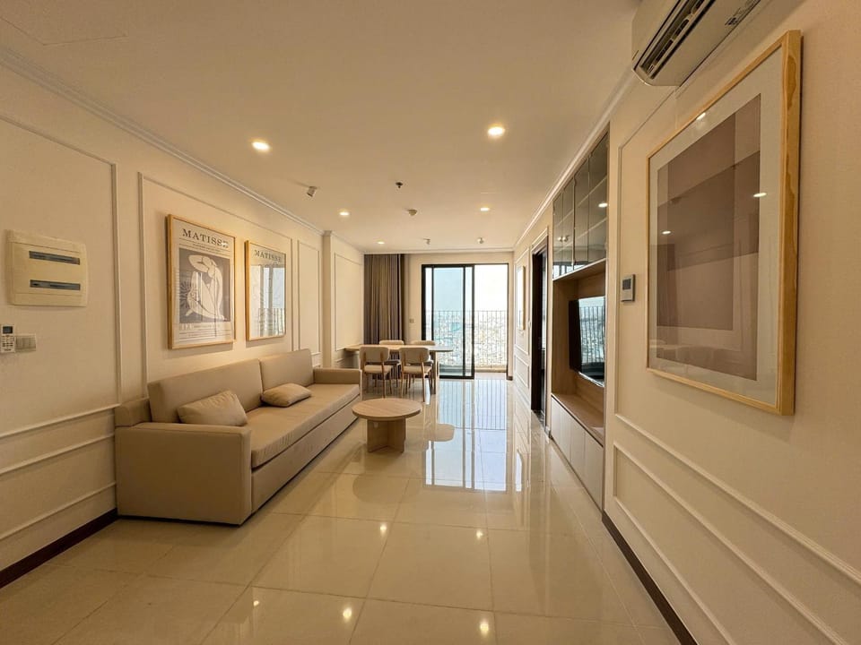 TV and multimedia, Living room, Seating area, air conditioner