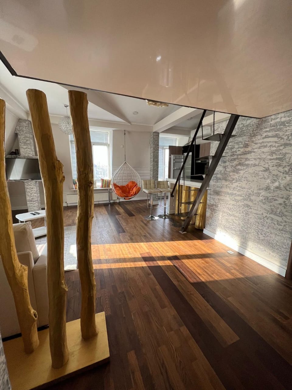 Bed, Living room, Photo of the whole room, Seating area