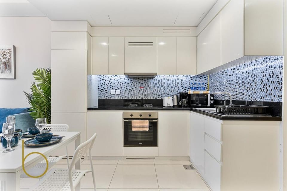 Kitchen or kitchenette, Dining area, dishwasher, oven, pet friendly, toaster