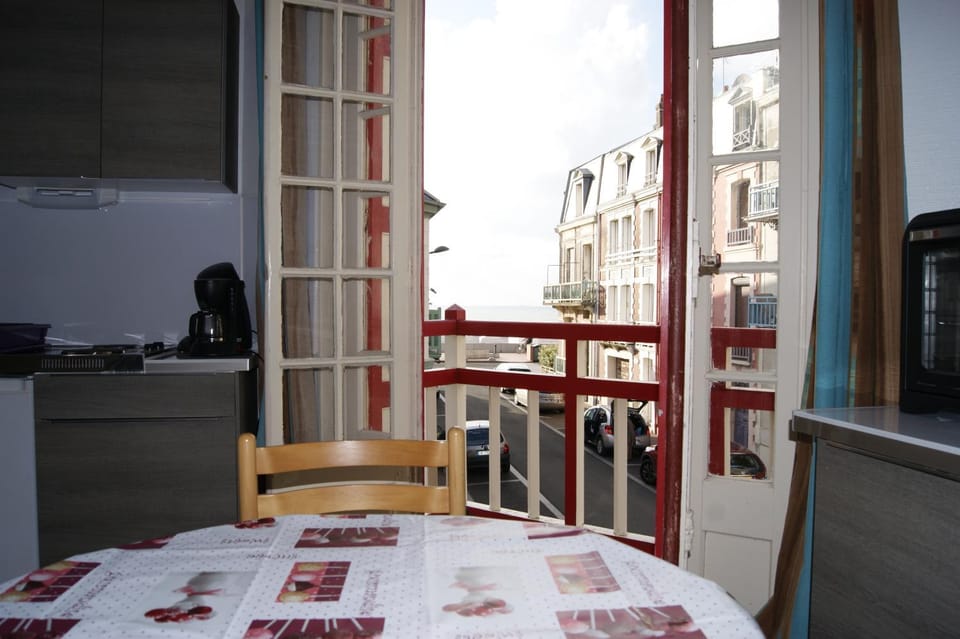 Balcony/Terrace, Dining area