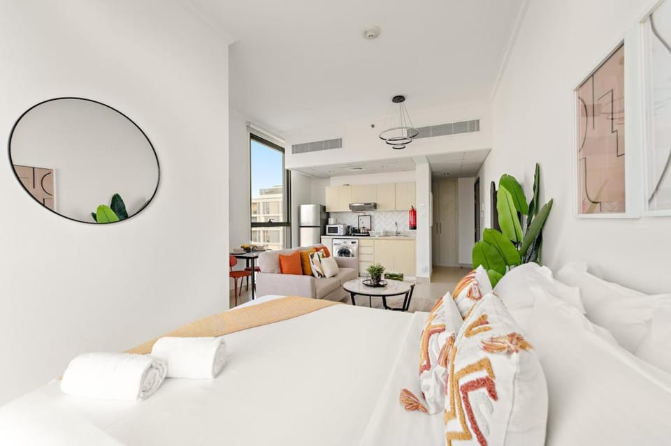 FIRST CLASS Studio Cozy Comfort Apartment in Dubai