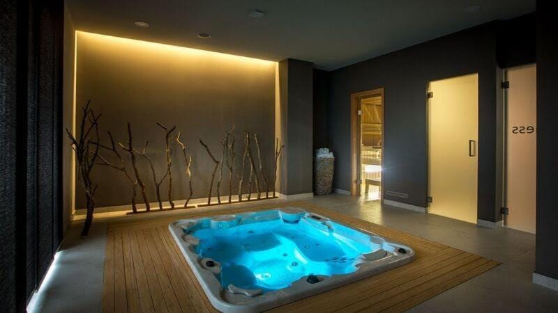 Hot Tub, Spa and wellness centre/facilities