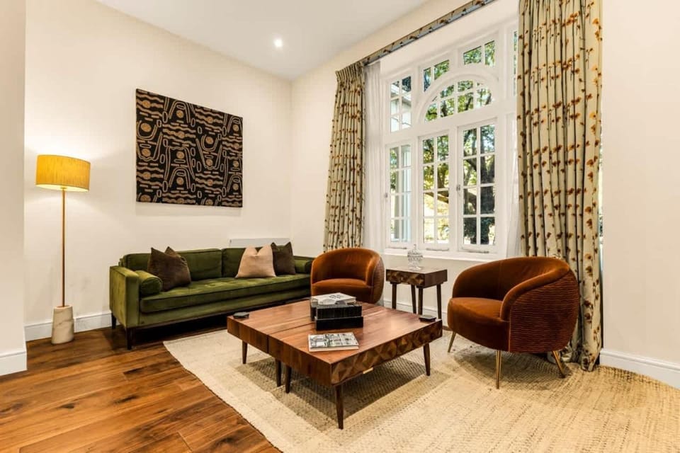 The Chic Retreat AC Apartment in City of Westminster
