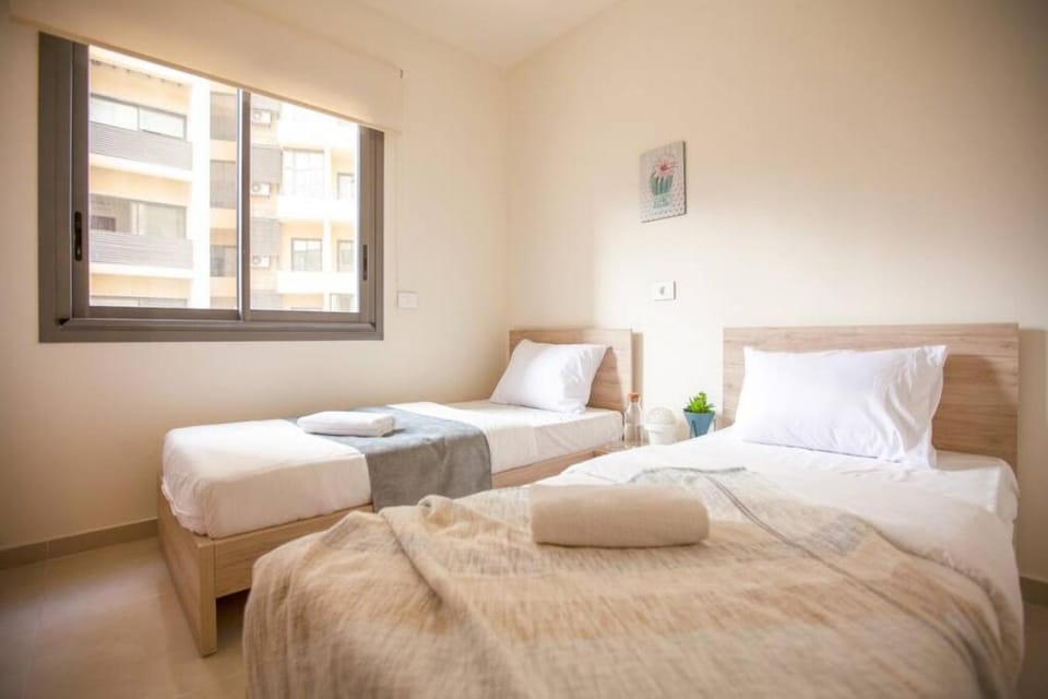 Bed, Bedroom, towels, air conditioner