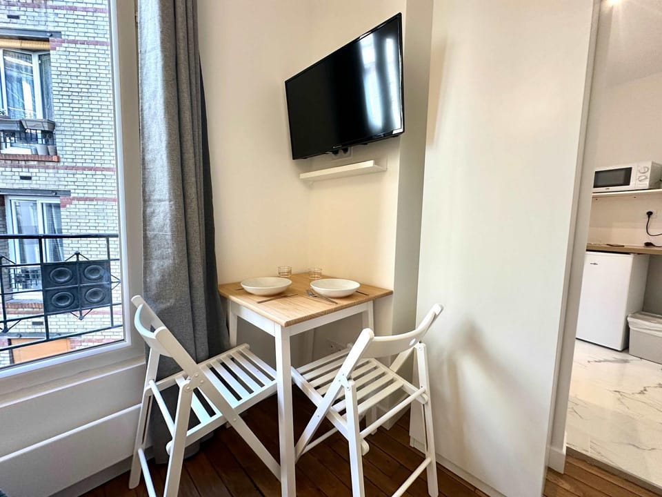 New 431 Suite Dalida - Cosy Apartment Paris Center Apartment in Paris