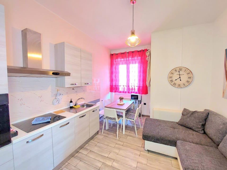 city view - malpensa MXP e milano - rho fiera comodo per Malpensa express Apartment in Lombardy