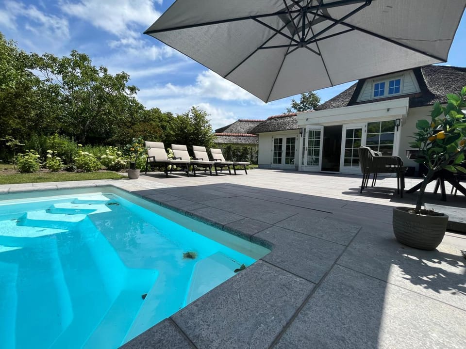 Pool view, Swimming pool