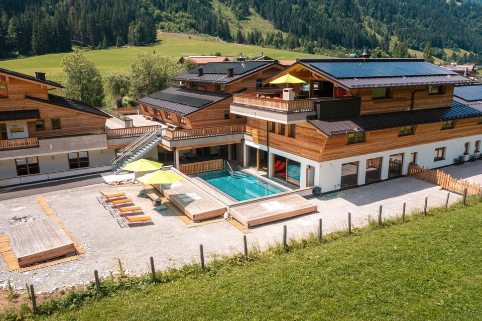 Property building, Swimming pool