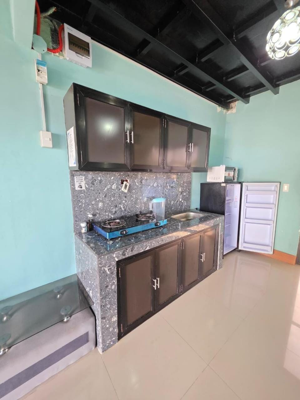 Kitchen or kitchenette