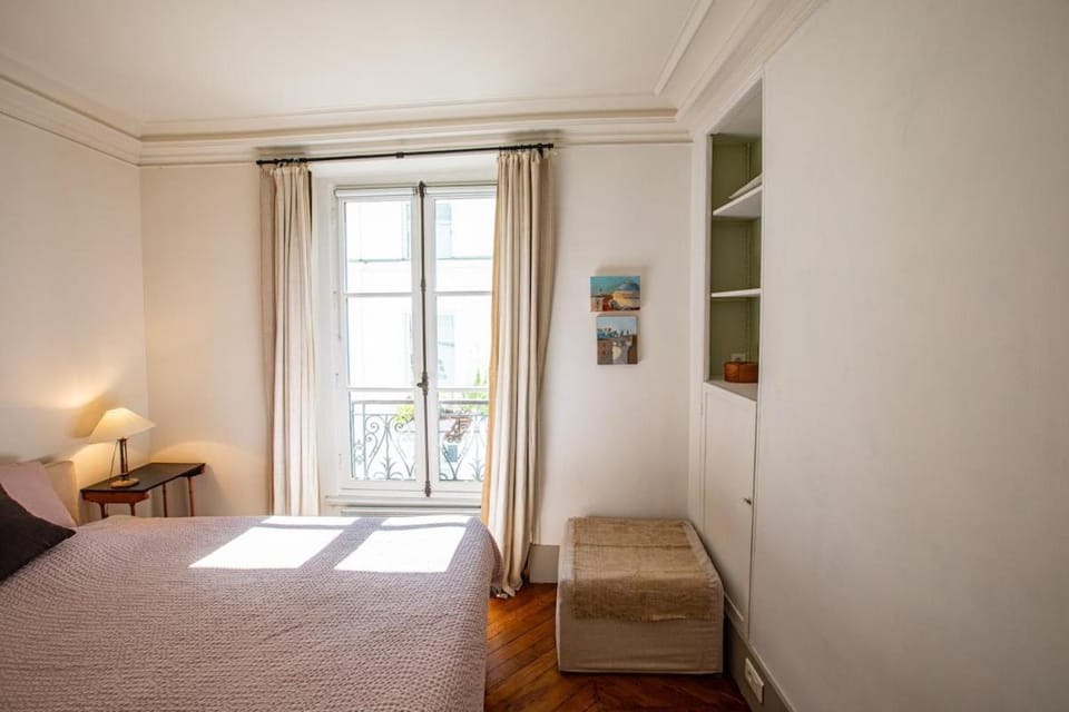 Parisian Home 1 chambre Luxembourg Apartment in Paris