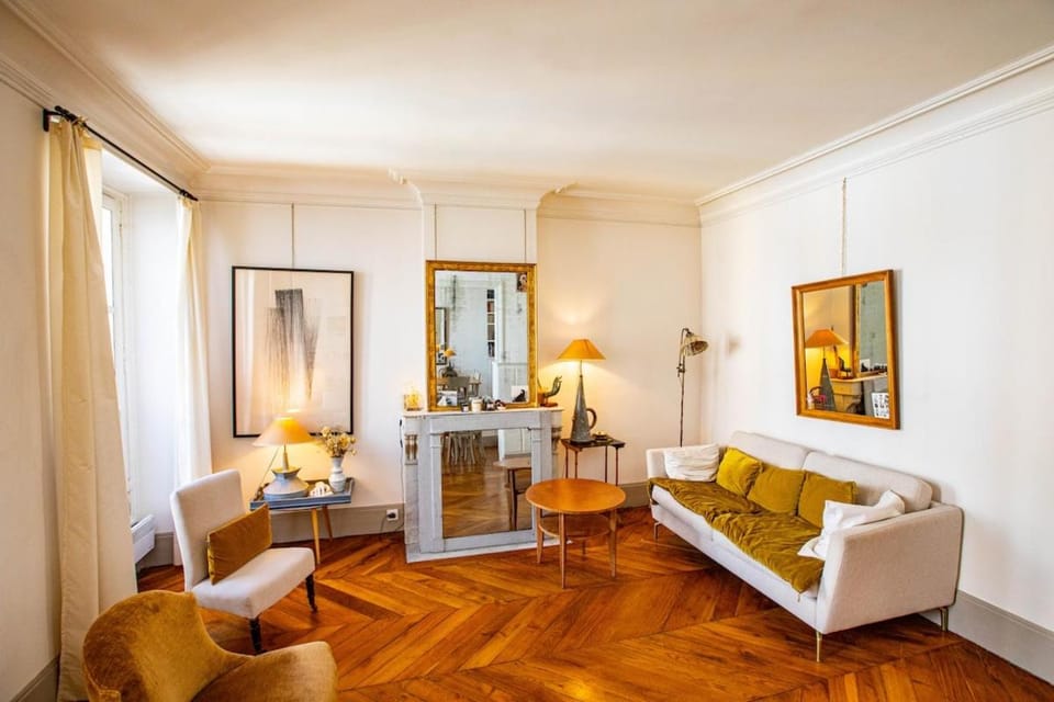 Parisian Home 1 chambre Luxembourg Apartment in Paris