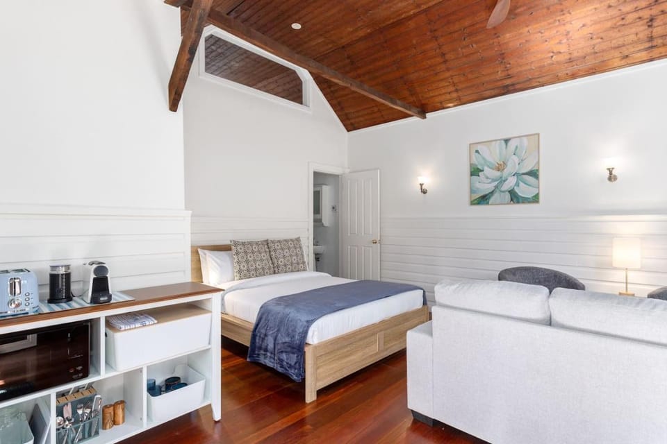 Bed, Coffee/tea facilities, Other, Bedroom, toaster