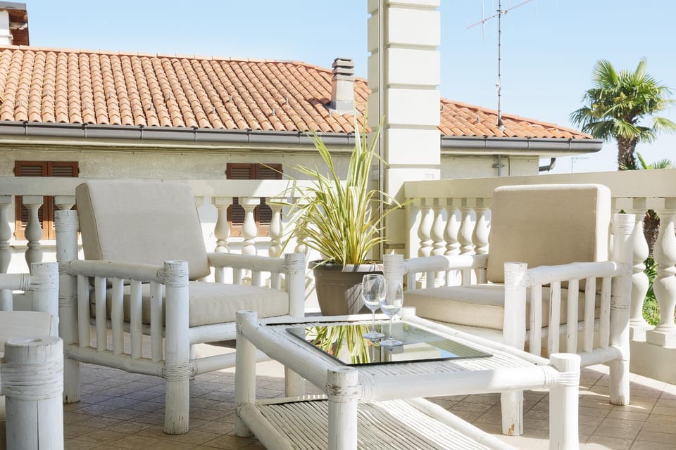 Patio, Day, View (from property/room), Balcony/Terrace, Dining area