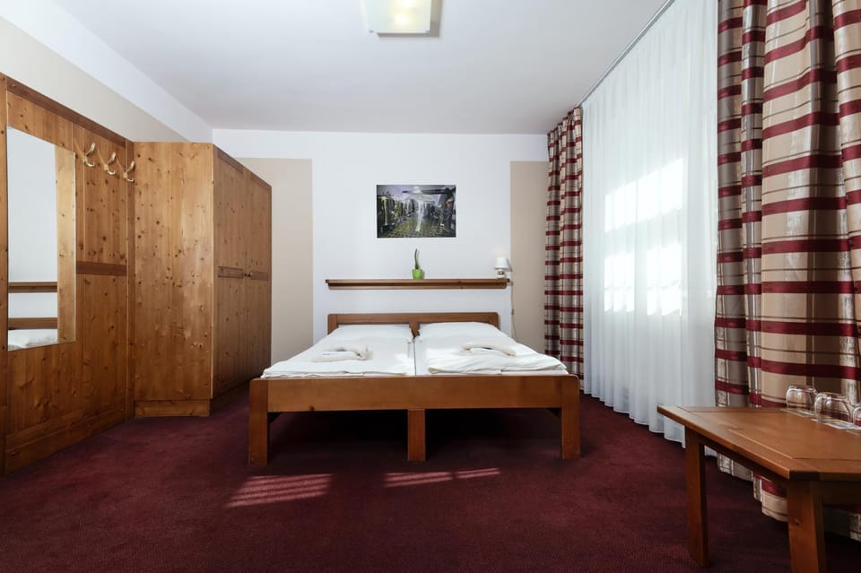 Penzion Hendrych Bed and Breakfast in Lower Silesian Voivodeship