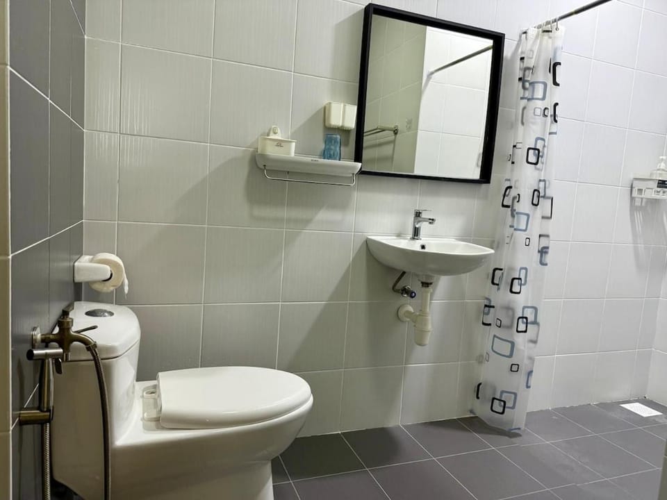 Charming 2BR in Novo 8 Residence w-1 Free Parking Apartment in Malacca
