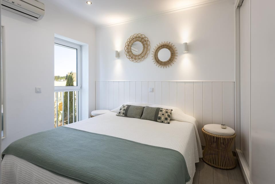 Moura One - Condominium with pool by HD Apartment in Quarteira