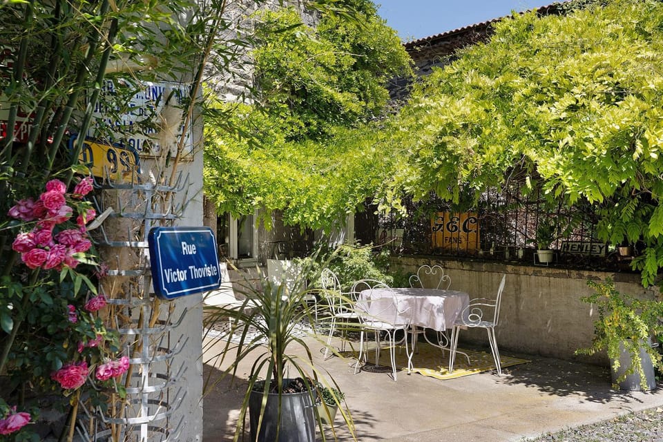 Les Hirondelles du Marais Bed and Breakfast in Riom