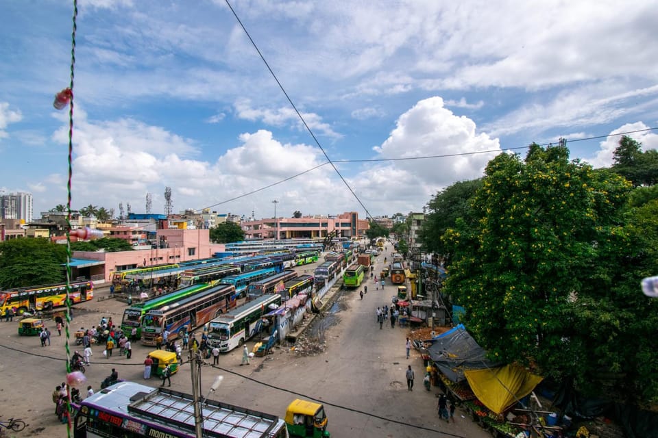 City view, Location