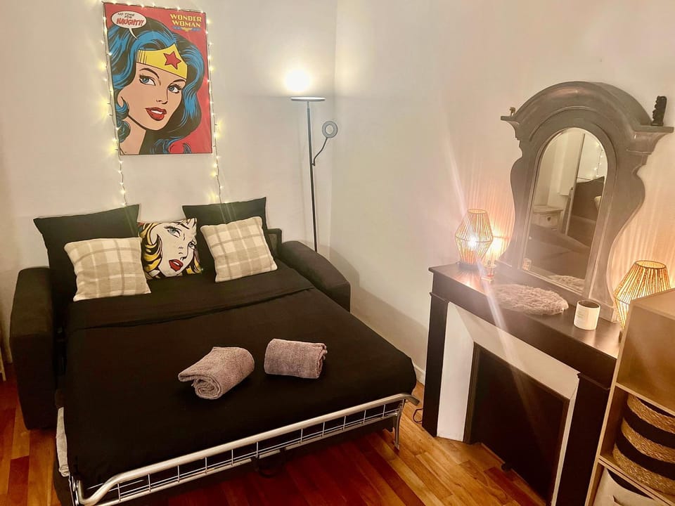 Bed, Bedroom