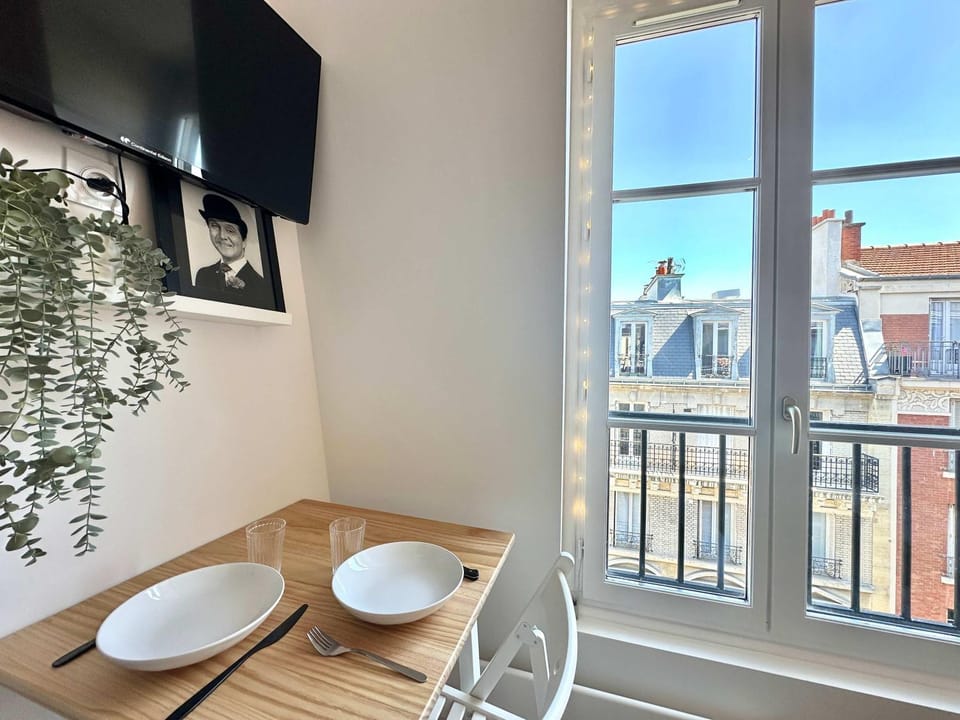 New 463 Suite Macnee - Cosy Apartment Paris Center Apartment in Paris