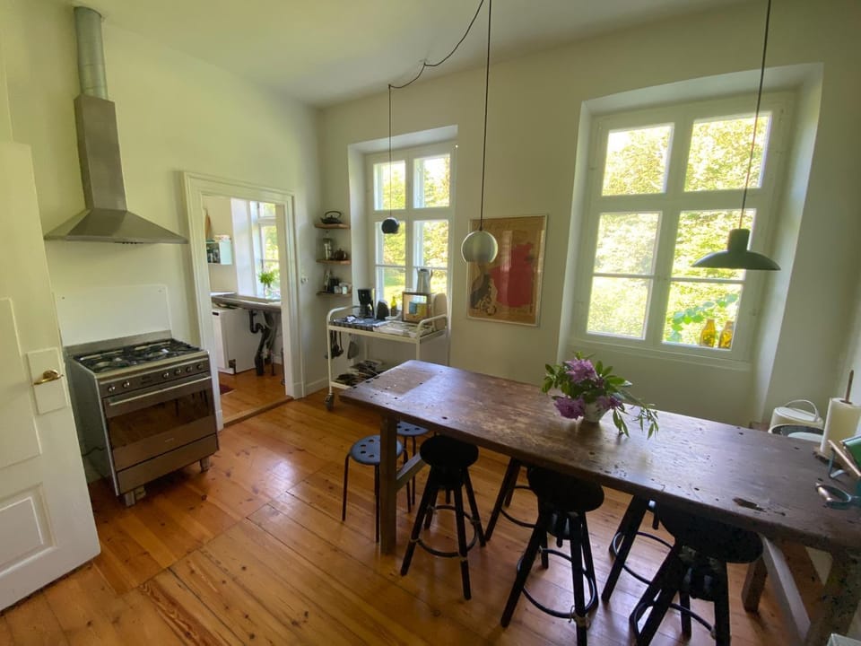 Dining area, Communal kitchen