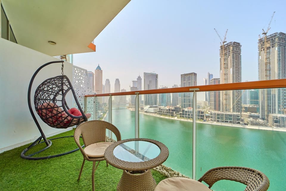 Day, Natural landscape, Balcony/Terrace, City view