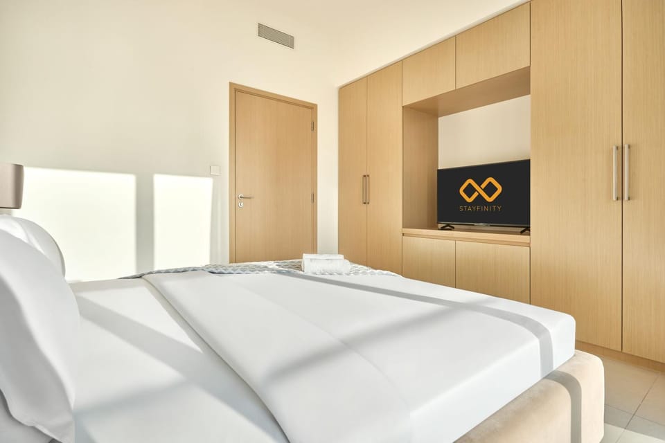 Bed, TV and multimedia, Photo of the whole room, Bedroom, wardrobe