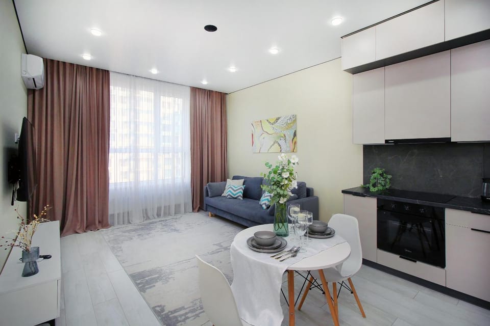 Living room, Dining area