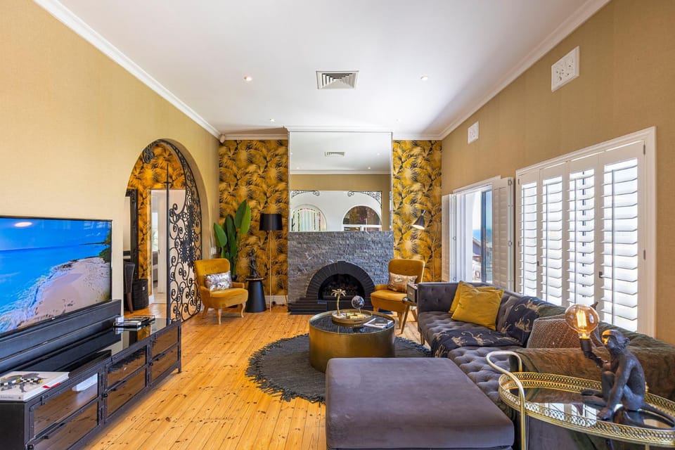 Clifton YOLO Spaces - Clifton Boutique Villa Villa in Cape Town