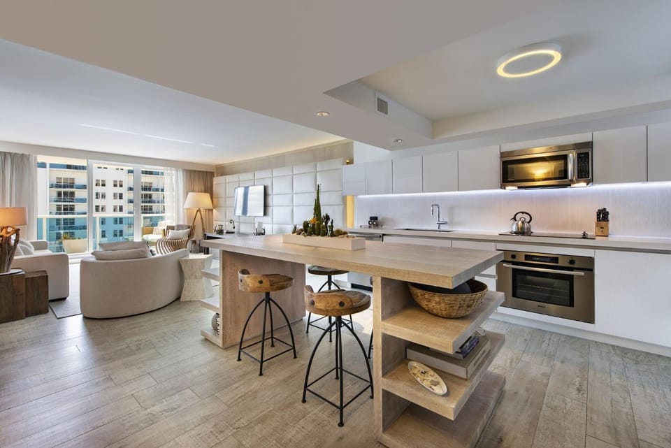 Living room, Dining area, oven, stove