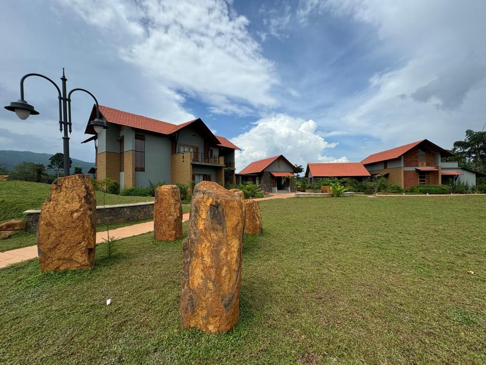 Property building, Day, Natural landscape, Garden