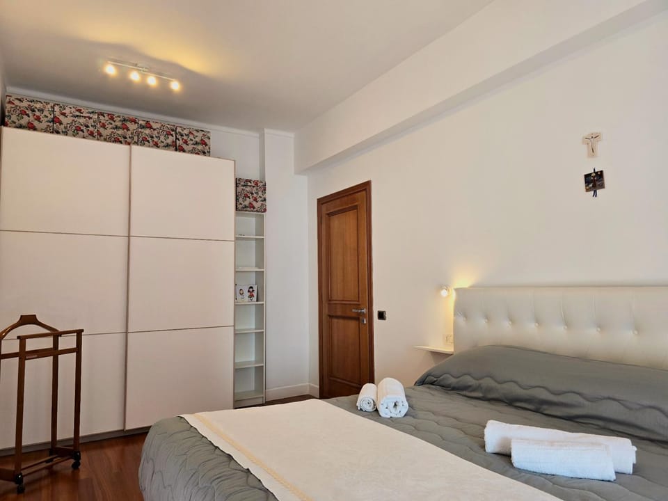 Bed, Balcony/Terrace, Bedroom, towels, wardrobe, air conditioner