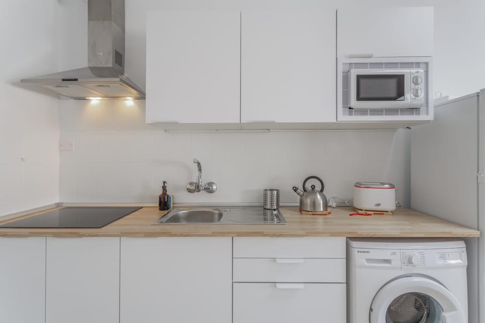 Kitchen or kitchenette, Living room